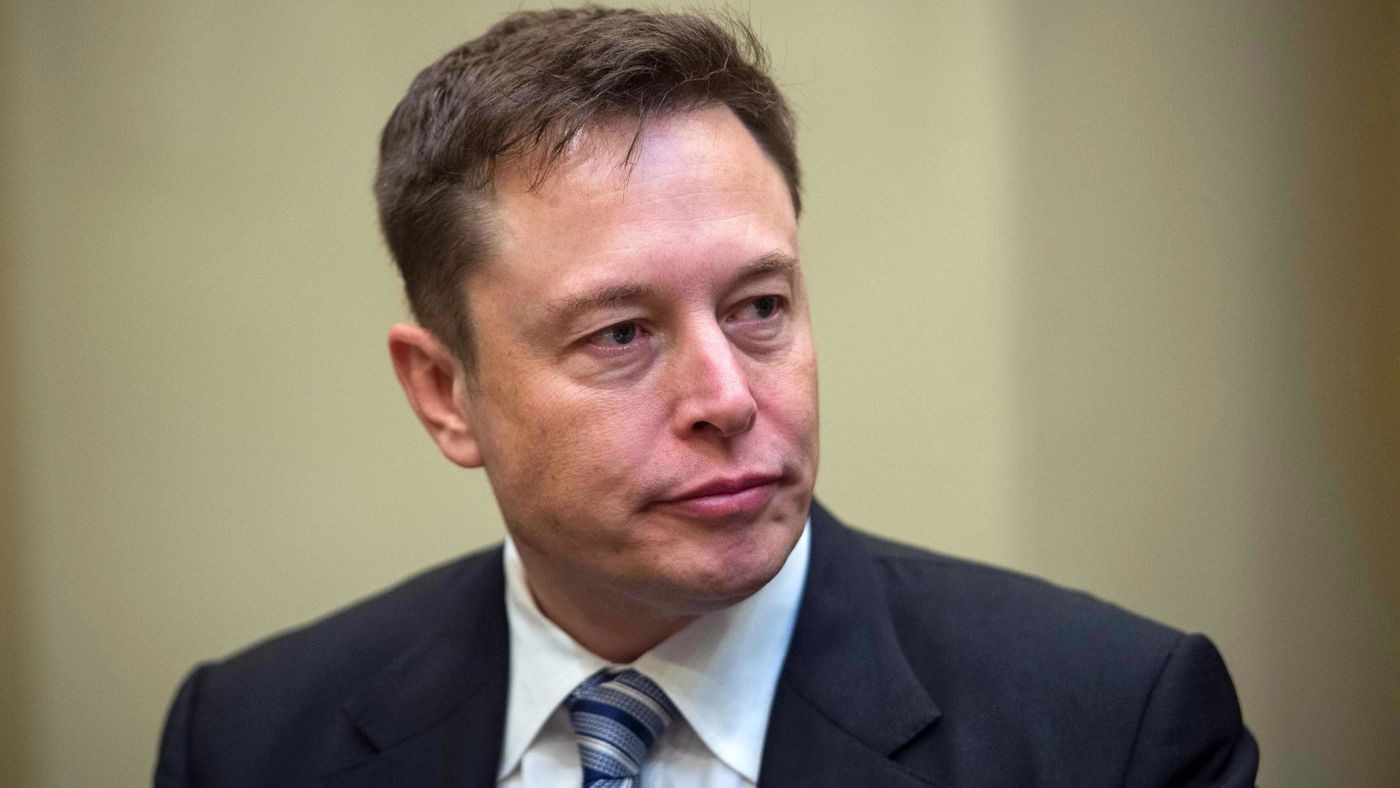 Elon Musk buộc phải thôi chức Chủ tịch Tesla và nộp phạt 20 triệu USD Elon Musk buộc phải thôi chức Chủ tịch Tesla và nộp phạt 20 triệu USD